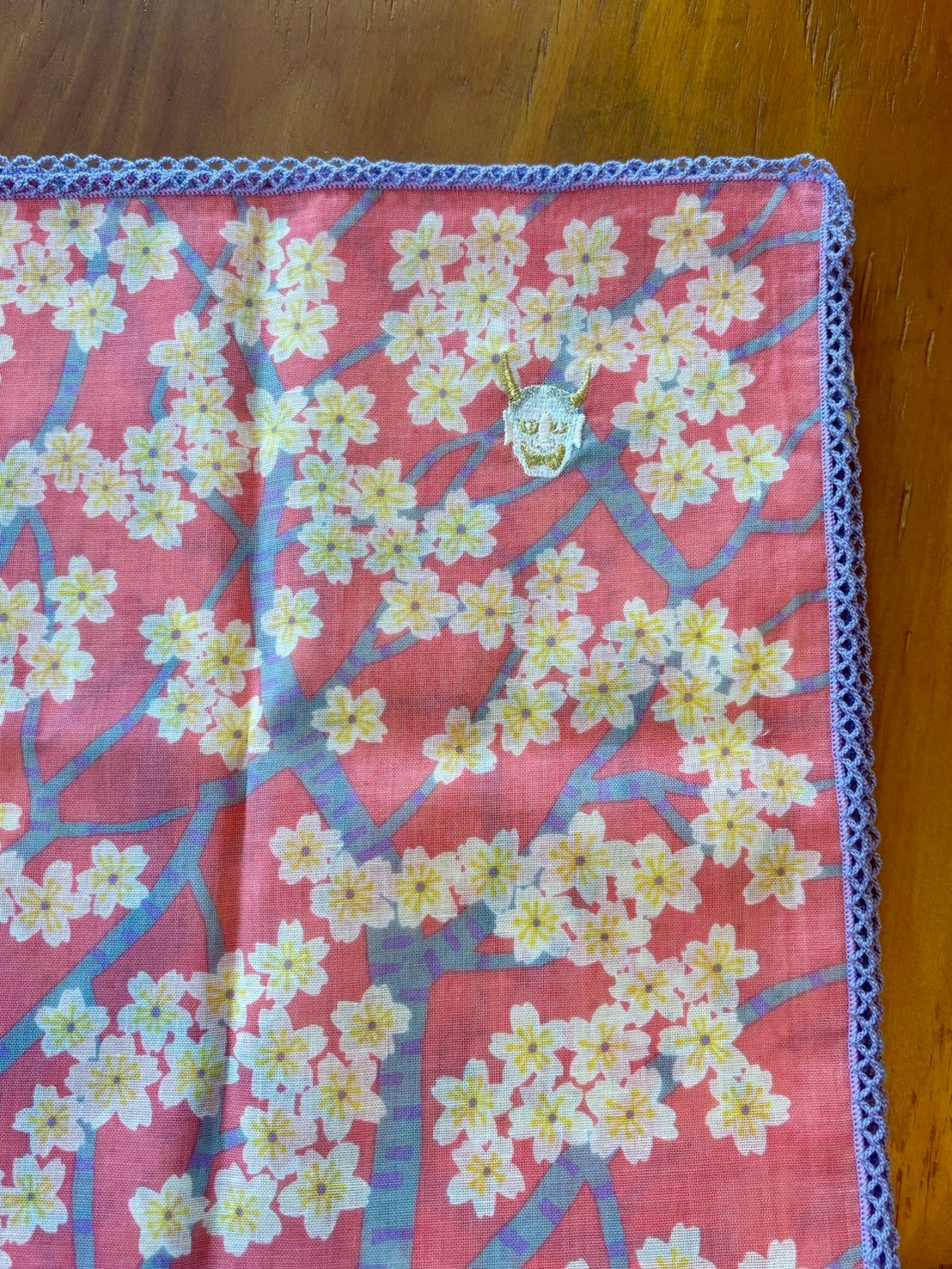ひびのこづえ ハンカチ 桜の森の満開の下
